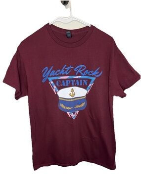 Yacht Rock Captain Graphic Tee - Burgundy Size M Short Sleeve VGUC